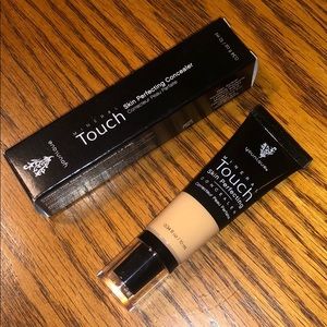 Skin Perfecting Concealer